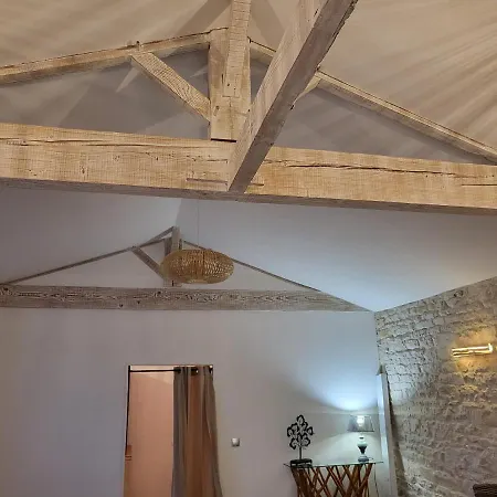 Nid Douillet Proche La Rochelle